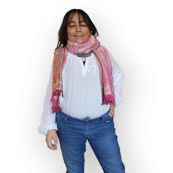 WOMENS PINK FLORAL SHOWL SCARF WITH FRINGES - Picture 3 of 10